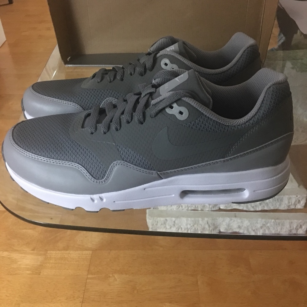 Nike Men's Air Max 1 Ultra 2.0  Shoes Sz 10 Grey